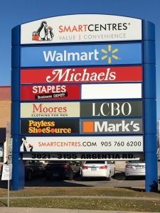 Tenant outdoor pylon sign